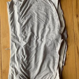 white lulu lemon skirt/short